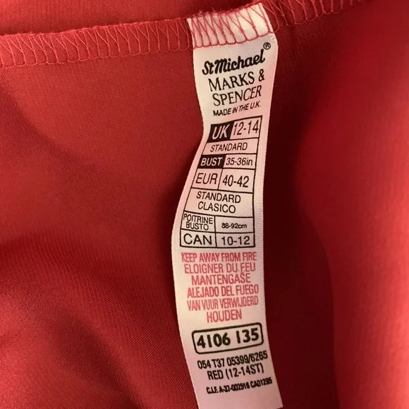 Vintage 90s St Michael red satin dressing gown size 12-14 - Picture 7 of 10